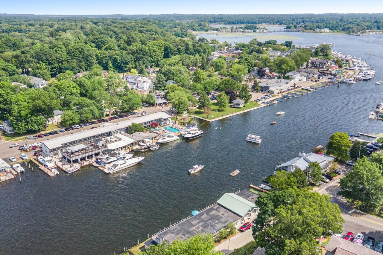 Waterside Suites Saugatuck Rum bild